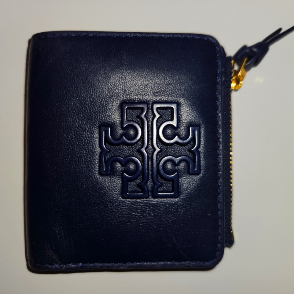 Tory Burch wallet